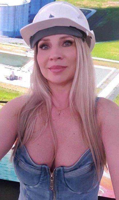 Индивидуалка АННА  ТРК Планета Фотография 